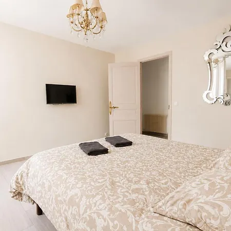 Ac Duplex With Parking & Terrace Close To The Beaches Benakey Apartment